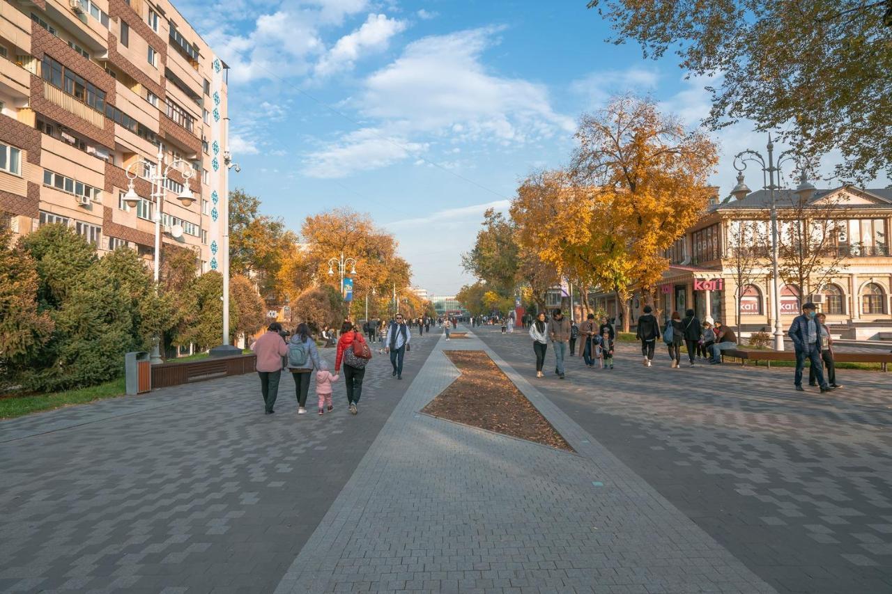 Nadezhda Apartment On Nauryzbay Batyra 37/1 Ałma Ata Zewnętrze zdjęcie